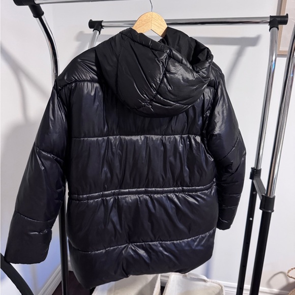 H&M Women's Black Puffer Jacket - Picture 4 of 6